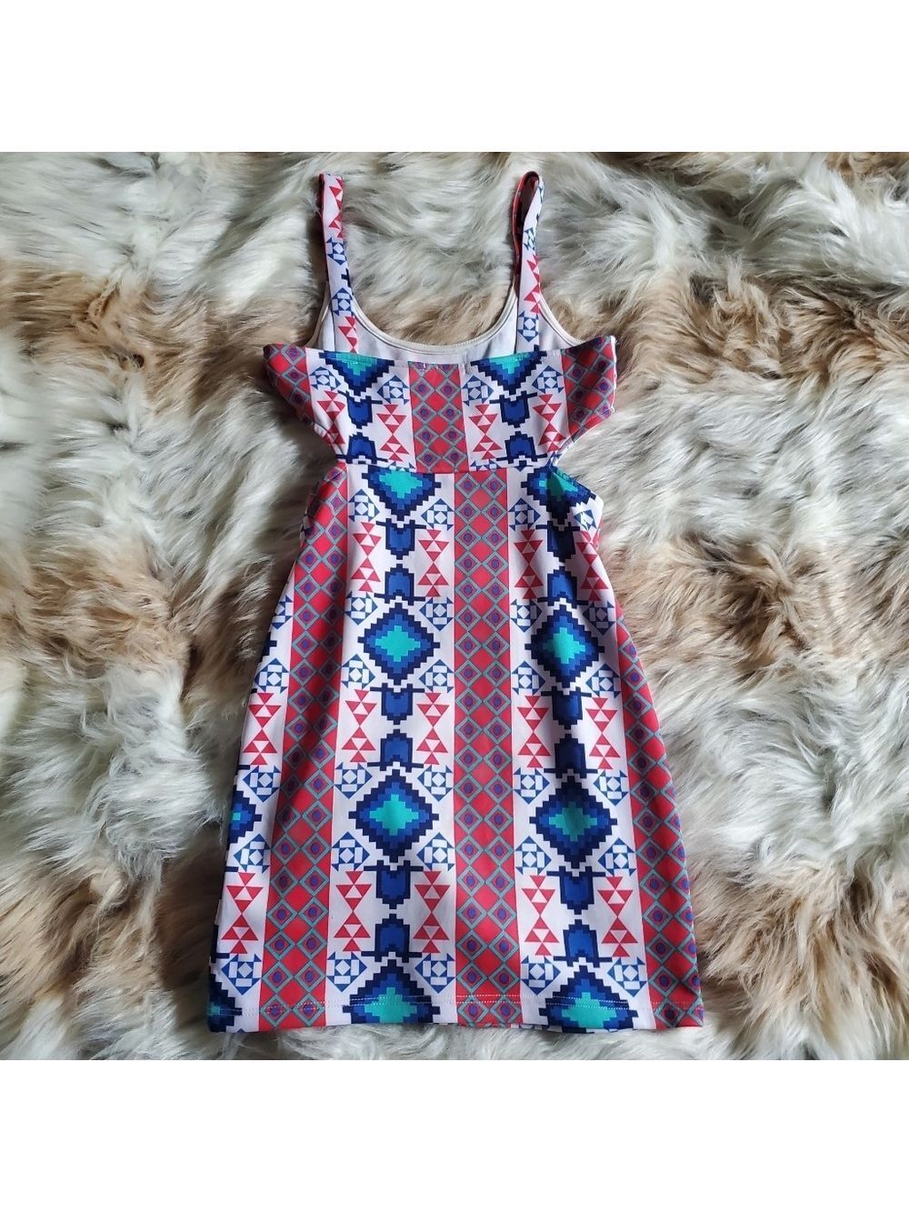 Geometric Print Dress - Picture 3 of 6